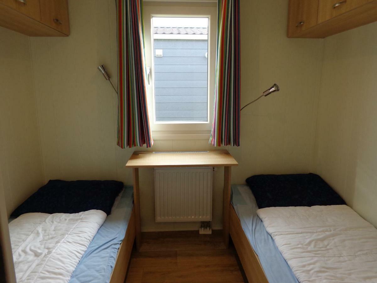 Lodge 4 personen camping de Molenhof Reutum Buitenkant foto